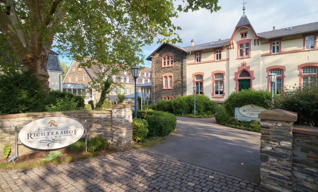 Weinromantikhotel Richtershof Mulheim an der Mosel Exterior photo