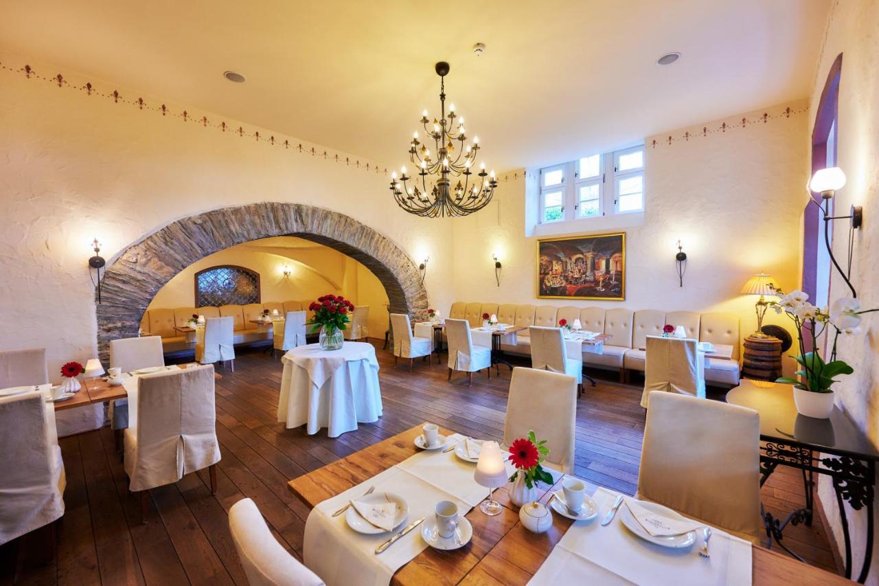 Weinromantikhotel Richtershof Mulheim an der Mosel Exterior photo